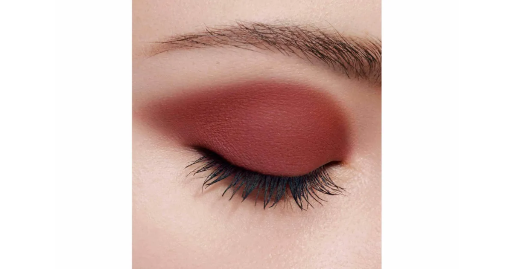 Dior Mono Couleur Couture 884 Rouge Trafalgar Velvet Eyeshadow 