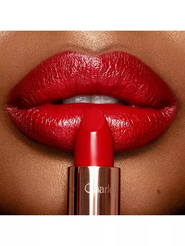 Charlotte Tilbury Kissing Lipstick So Red