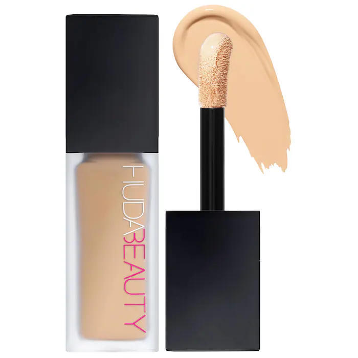 Huda Beauty Faux Filter Concealer Cotton Candy Pa Kuti