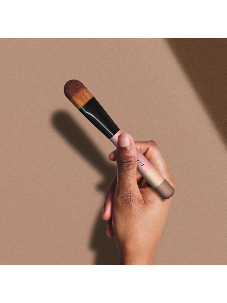 Otis Batterbee London Foundation Brush 103