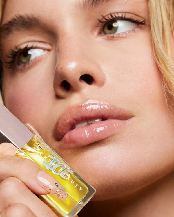 Fenty Beauty Gloss Bomb Ice Cooling Lip Luminizer Iced Pineapple 