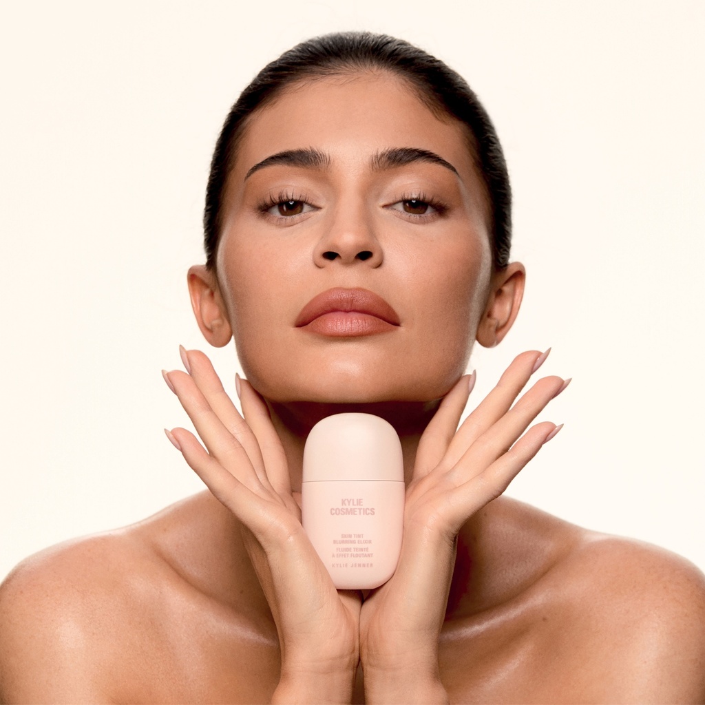 Kylie Cosmetics Skin Tint Blurring Elixir 4.5WN 30ml