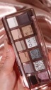  REVOLUTION The Smokey Icon Palette