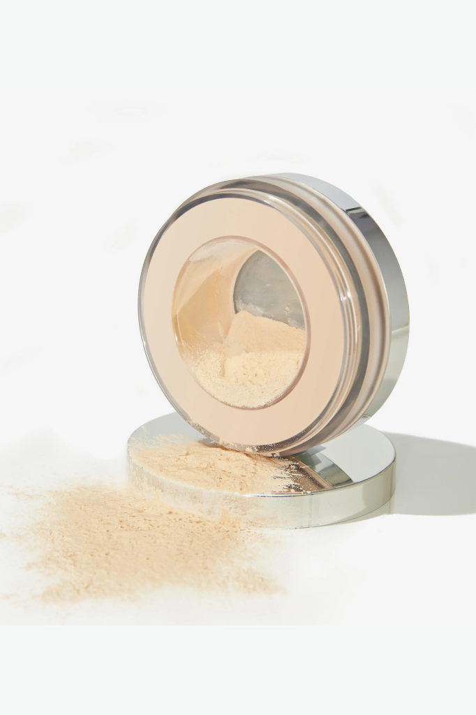 Uoma Trippin Smooth Powder Light