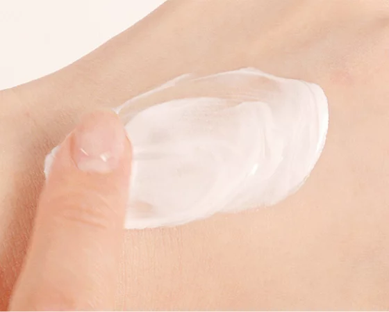 Innisfree Cherry Blossom Glow Tone-Up Cream