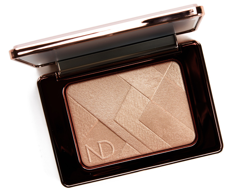 Natasha Denona I Need A Nude Glow Highlighter