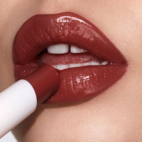 Charlotte Tilbury Hyaluronic Happy Kiss Color Balm Happy Berry