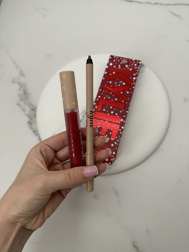 Kylie Cosmetics Lip Kit 417 Dashing Matte