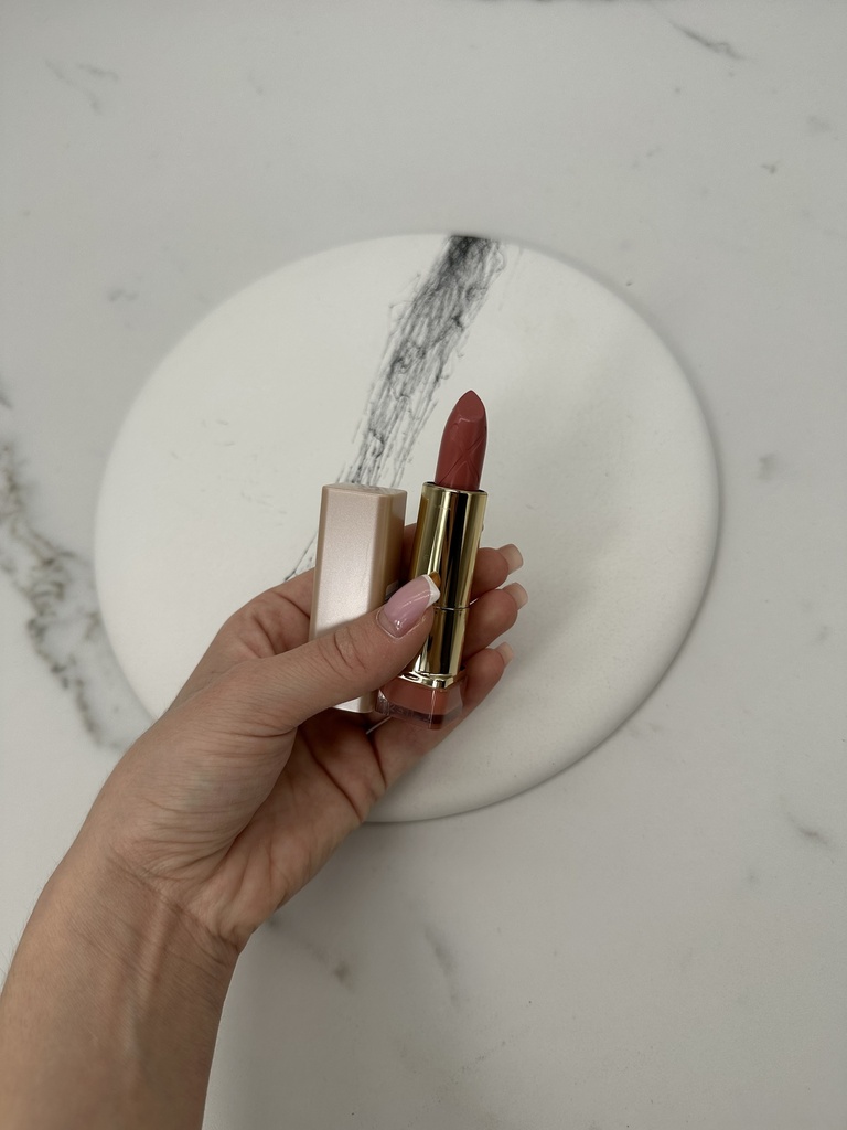 Max Factor Priyanka Lipstick 018