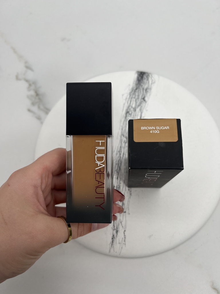 Huda Beauty Faux Filter Foundation Brown Sugar