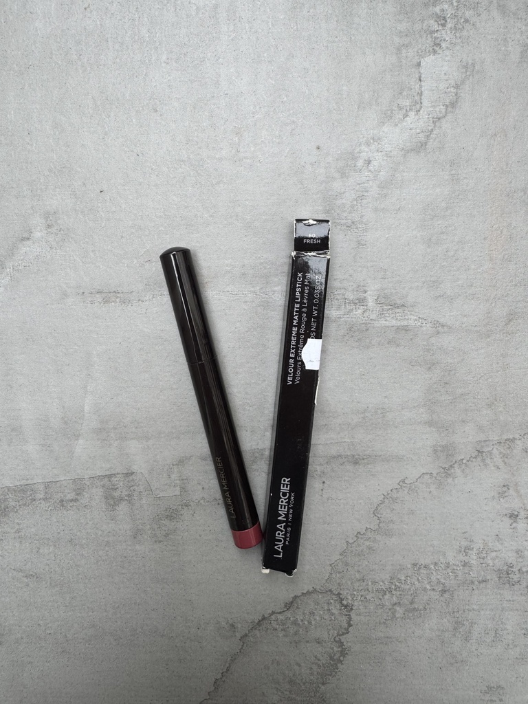 Laura Mercier Velour Extreme Matte Lipstick Fresh