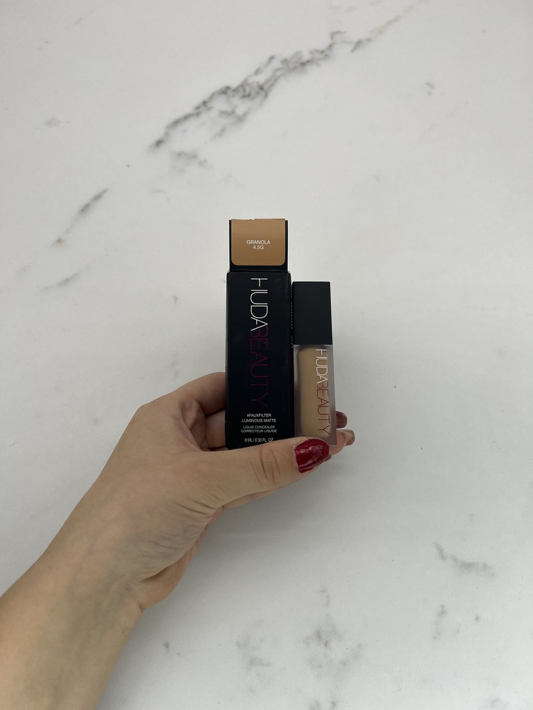 Huda Beauty Faux Filter Concealer Granola