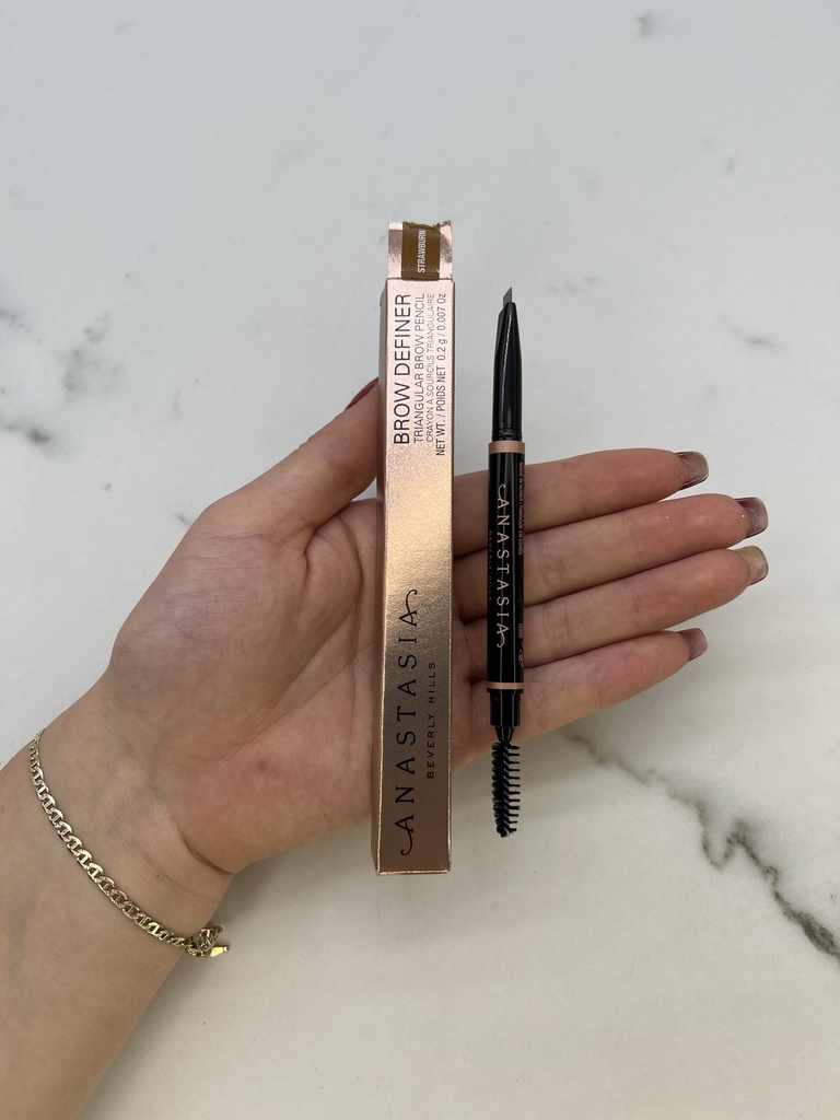 Anastasia Brow Definer Strawburn