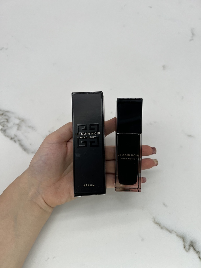 Givenchy Le Soin Noir Serum 30ml