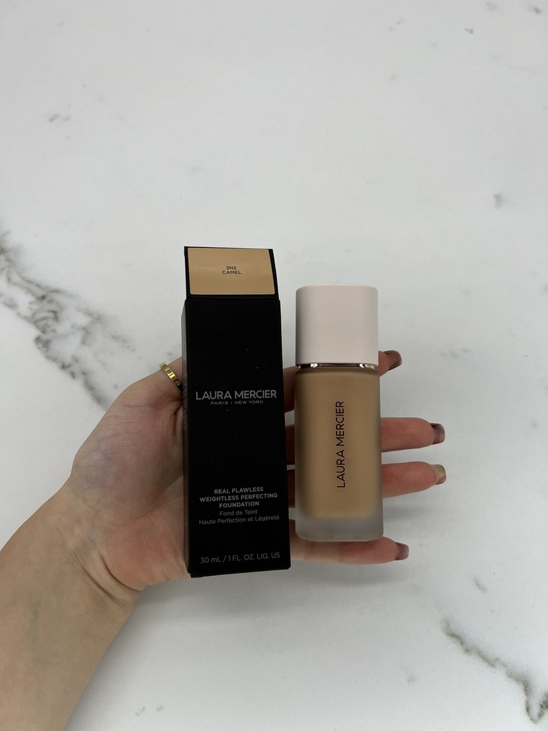 Laura Mercier Real Flawless Weightless Perfecting Foundation 3N2 Camel