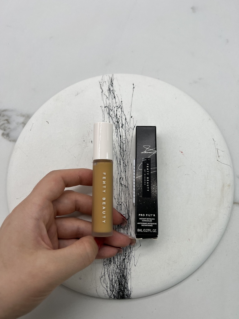 Fenty Pro Filtr Instant Retouch Concealer 260 Pa Kuti