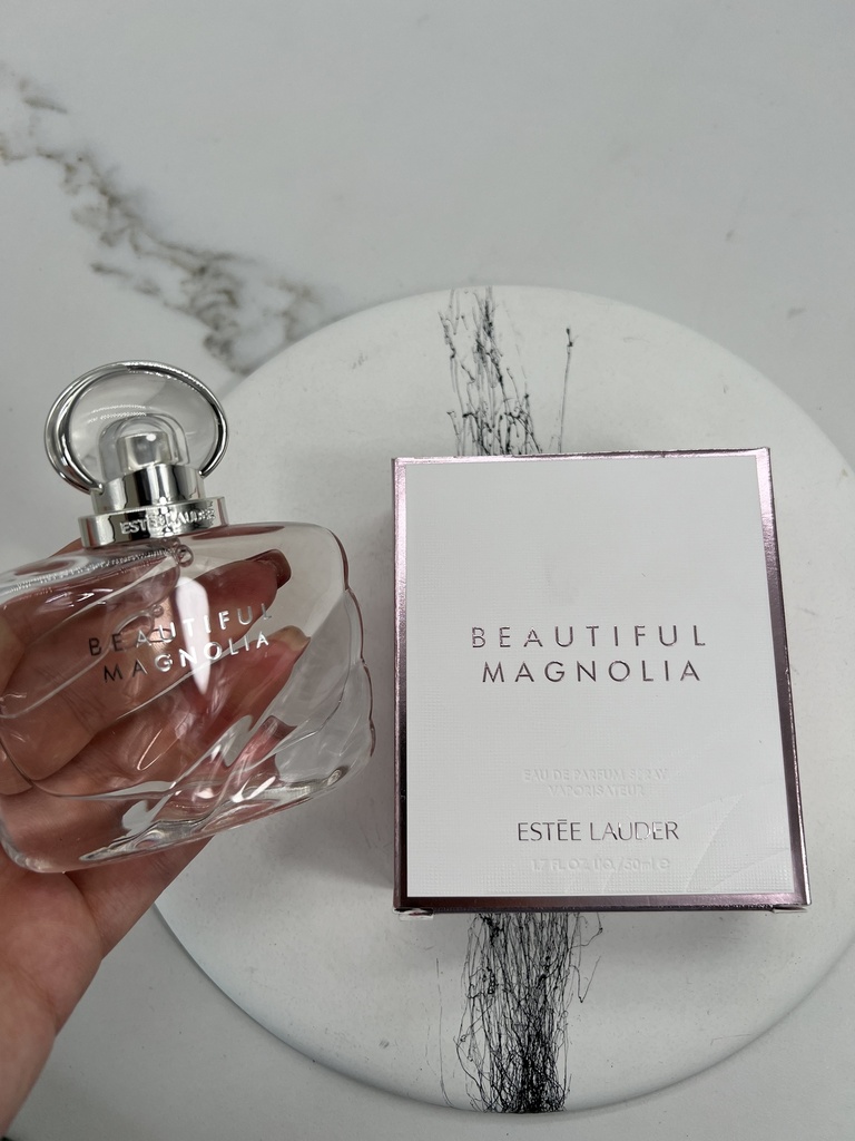 Estee Lauder Beautiful Magnolia EDP 50 ml