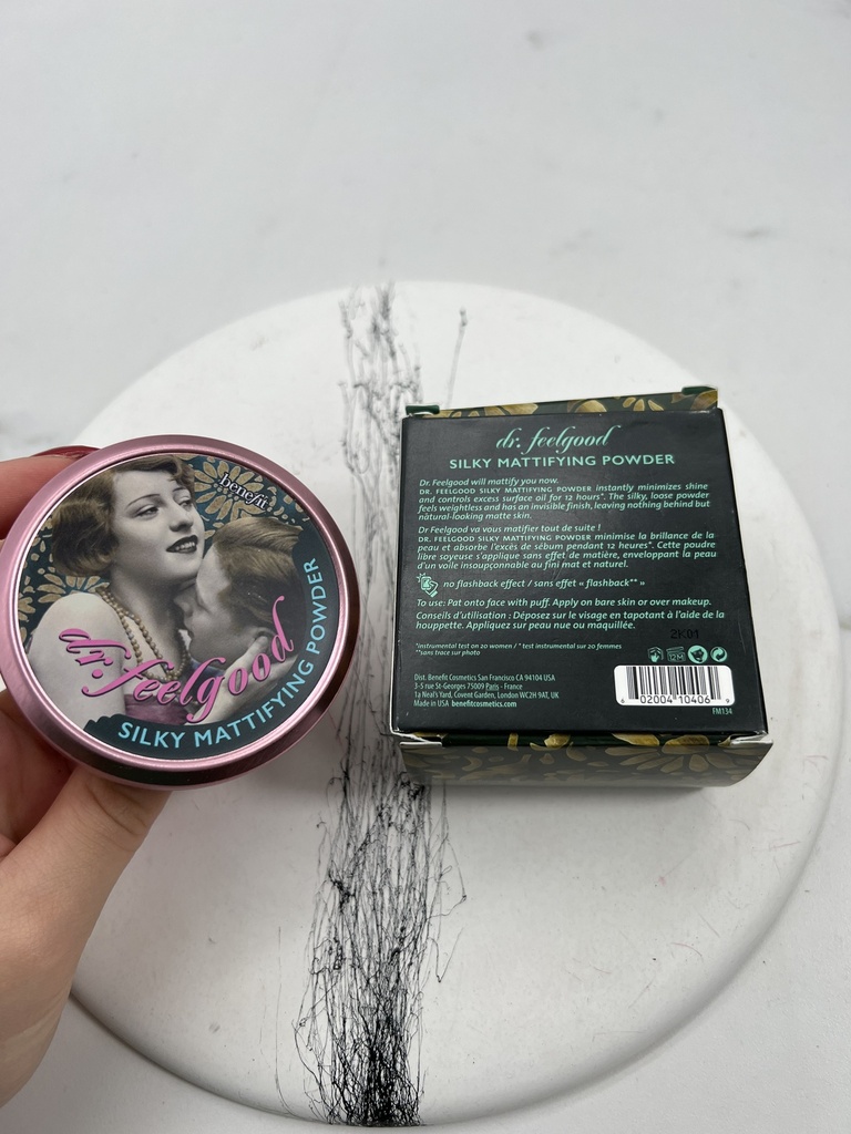 Benefit Silky Mattifying Powder