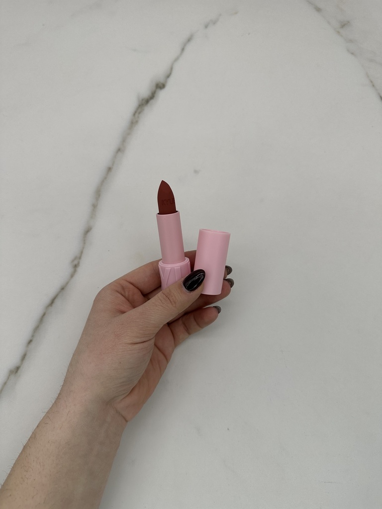 Kylie Lipstick Pa Kuti Rendez Vous