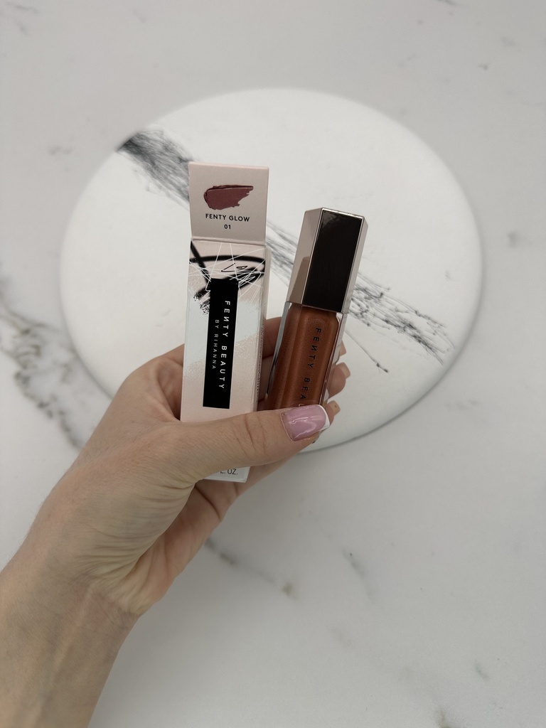 Fenty Beauty Gloss Fenty Glow 01