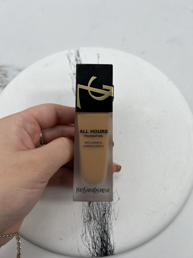 Ysl All Hours Foundation Luminous Matte Tester DN1