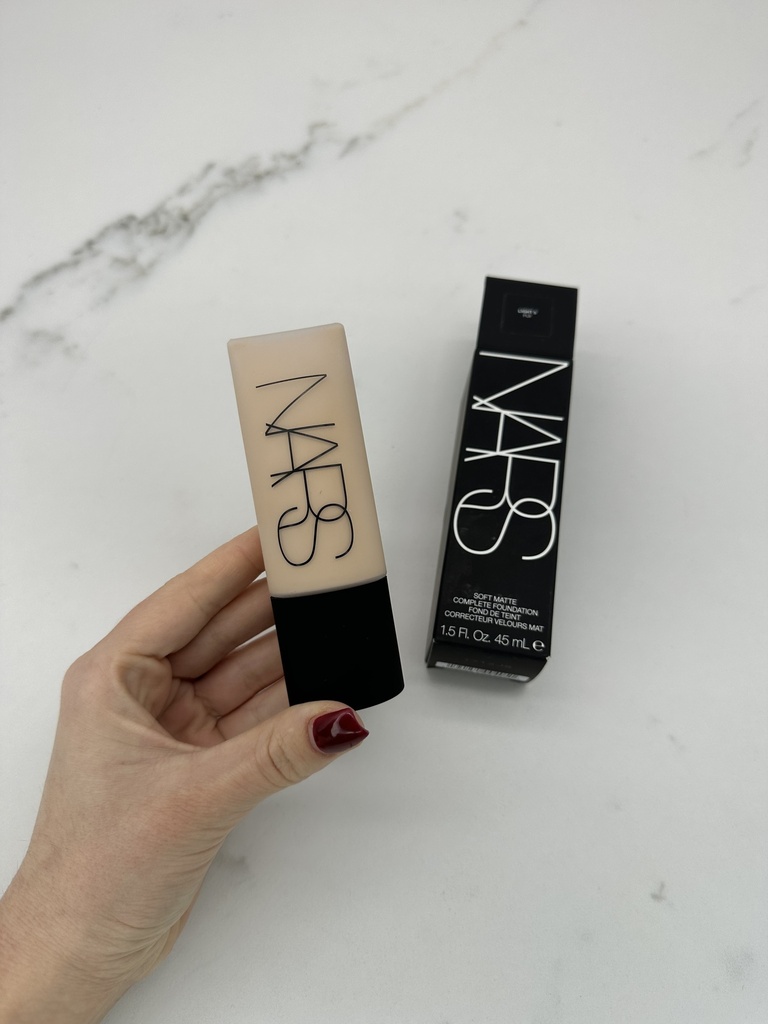 Nars Soft Matte Complete Foundation Fiji