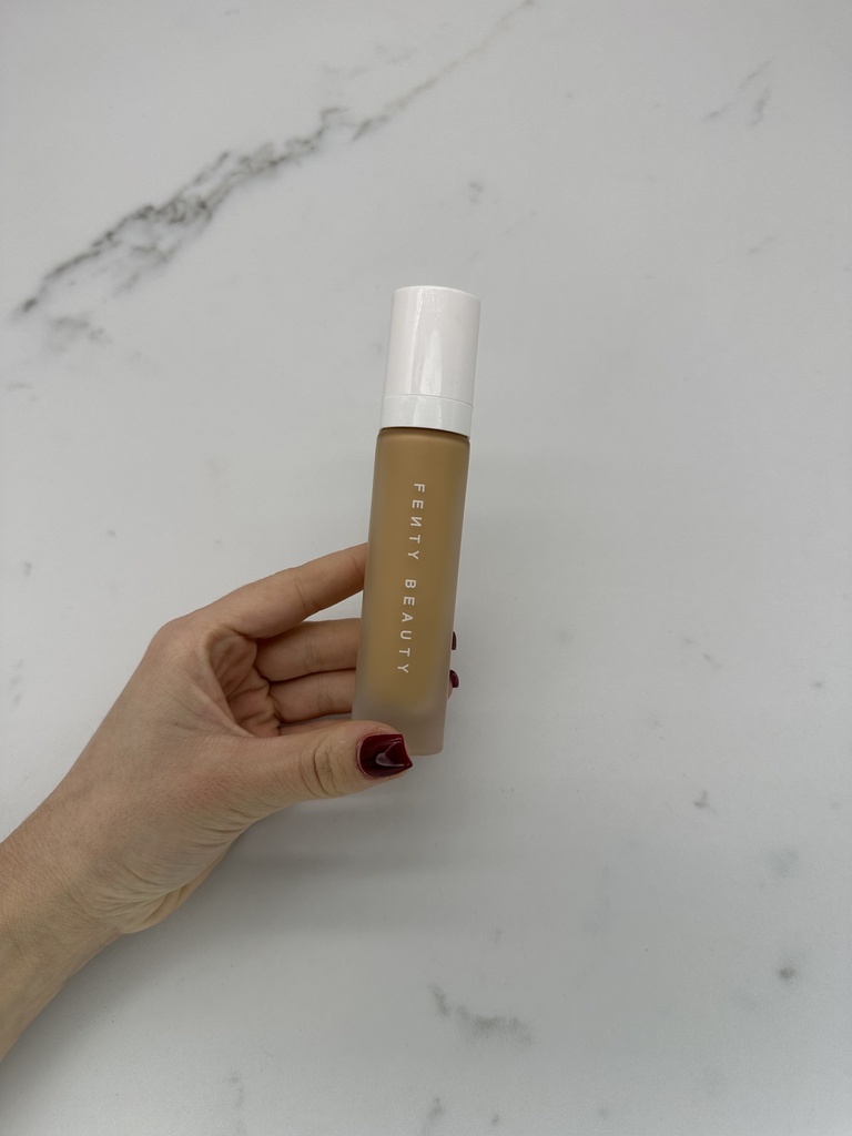 Fenty Beauty Pro Filt'r Soft Matte Foundation Pa Kuti 300