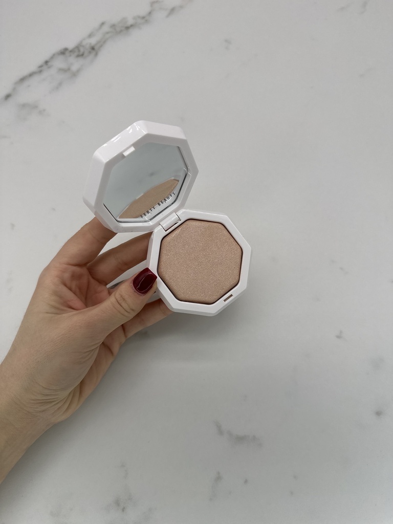 Fenty Light Diffusing Highlighter Pretty Purlz 01 Pa Kuti