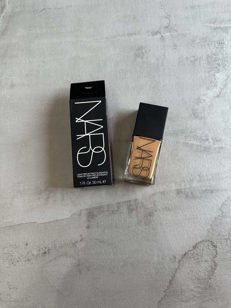 Nars Light Reflecting Foundation Aruba