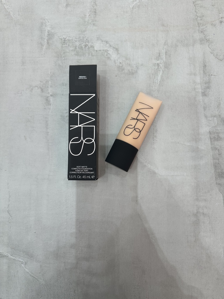 Nars Soft Matte Complete Foundation Barcelona
