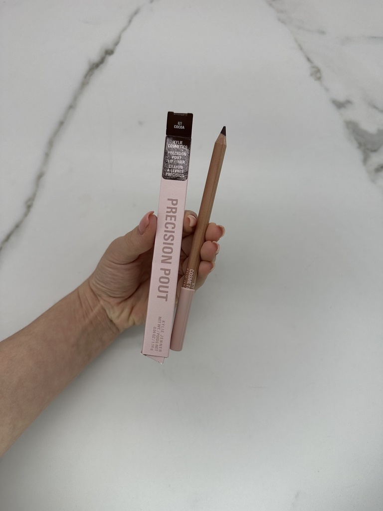 Kylie Jenner Lip Liner Cocoa 627