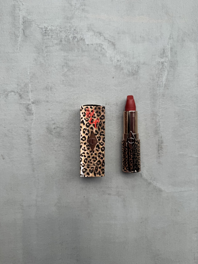 Charlotte Tilbury Kissing Hot Lips Refillable Red Hot Susan Lipstick 