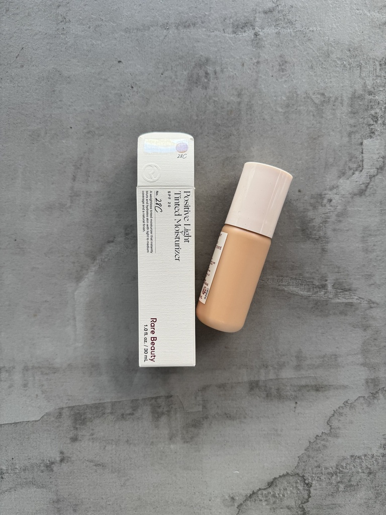 Rare Beauty Positive Light Tinted Moisturizer 28C