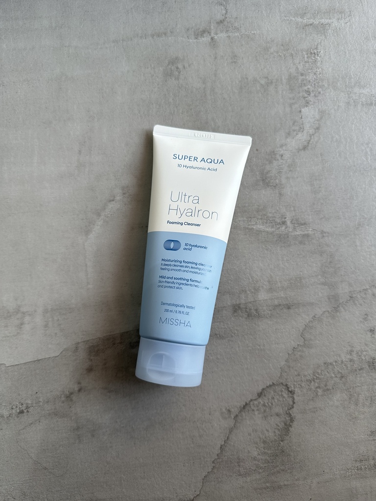 Missha Aqua Ultra Hyalron Foaming Cleanser 200ml
