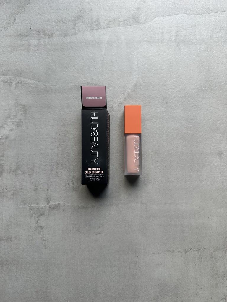 Huda Beauty Faux Filter Concealer Cherry Blossom