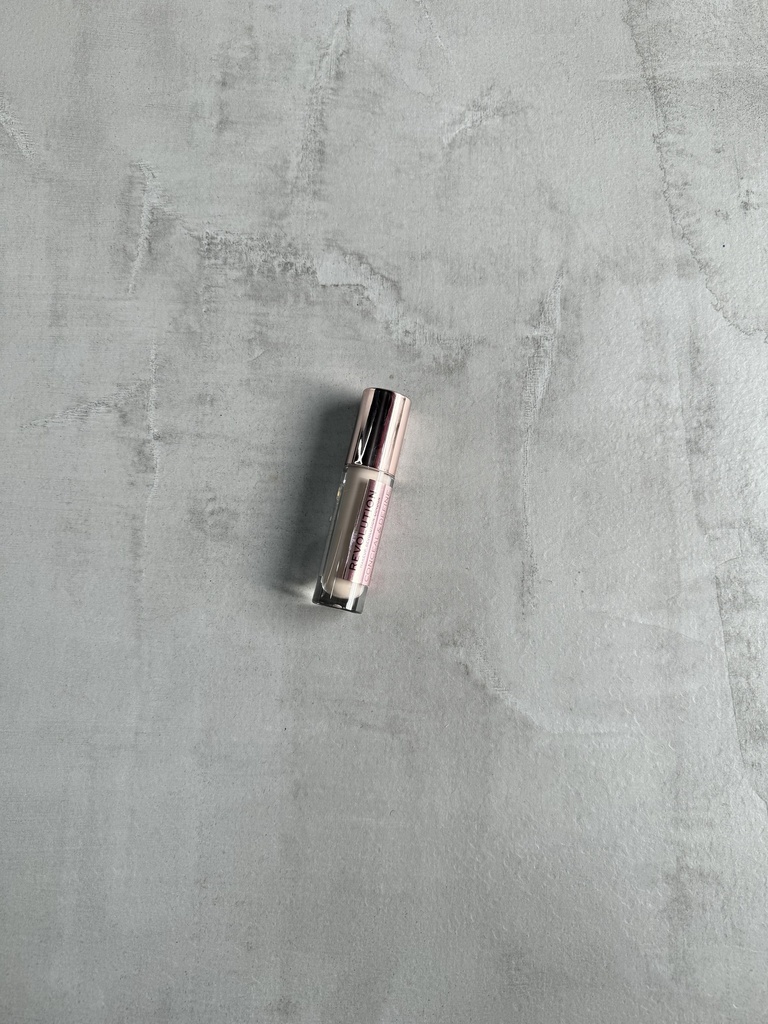 REVOLUTION CONCEAL & DEFINE CONCEALER C3