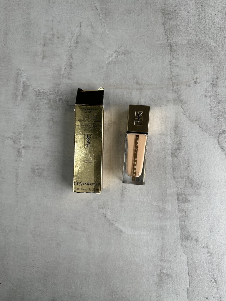 Ysl Touche Eclat Long Wear Glow Foundation SPF22 BR 20 Cool Ivory