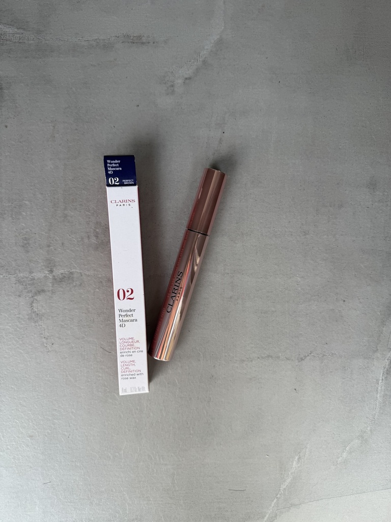 Clarins  Wonder Perfect Mascara 4D 02 Perfect Brown 