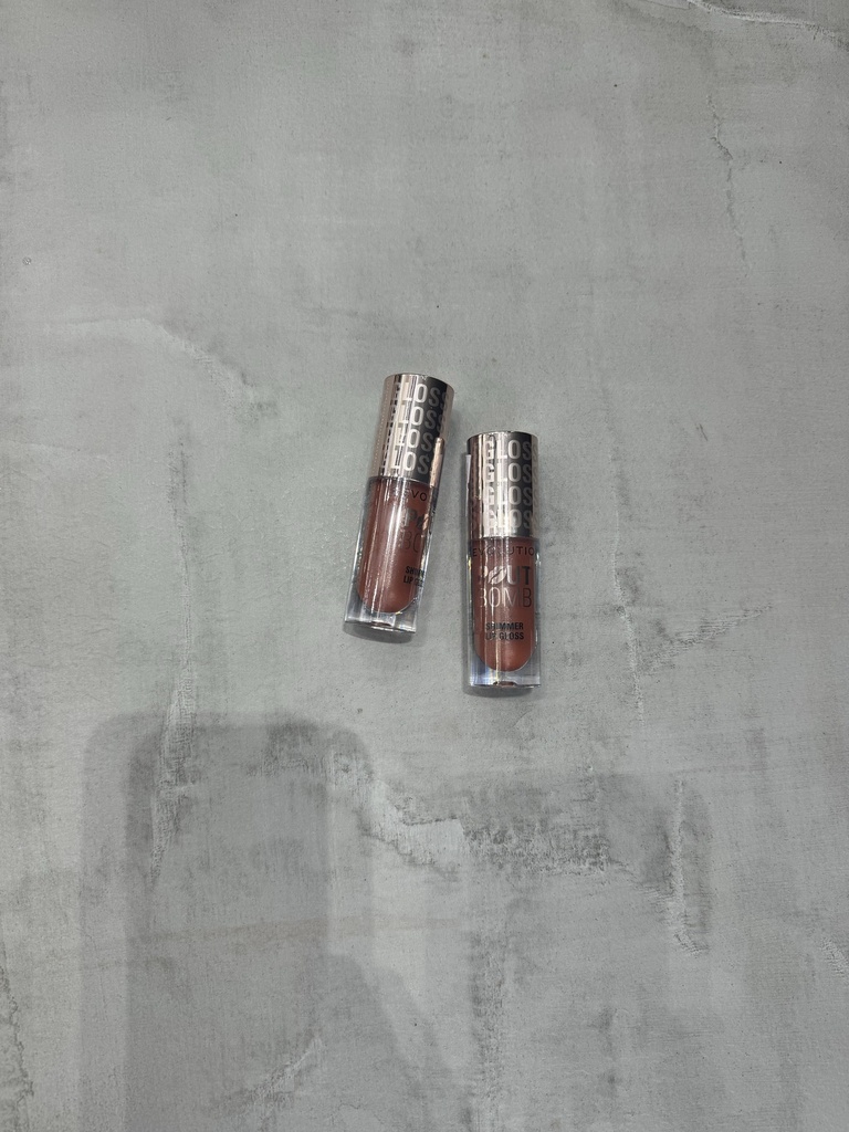 Revolution Pout Bomb Shimmer Lip Gloss Nude Glow