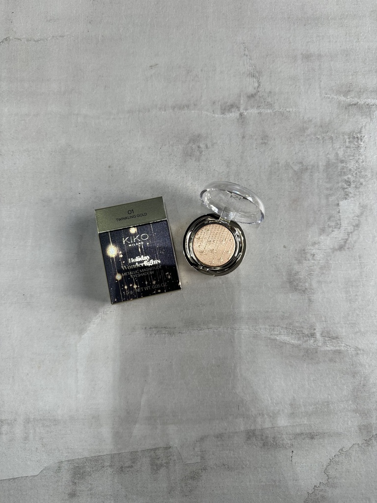 Kiko Milano Holiday Wonderlights Metallic Magnitude Eyeshadow 01 Twinkling Gold