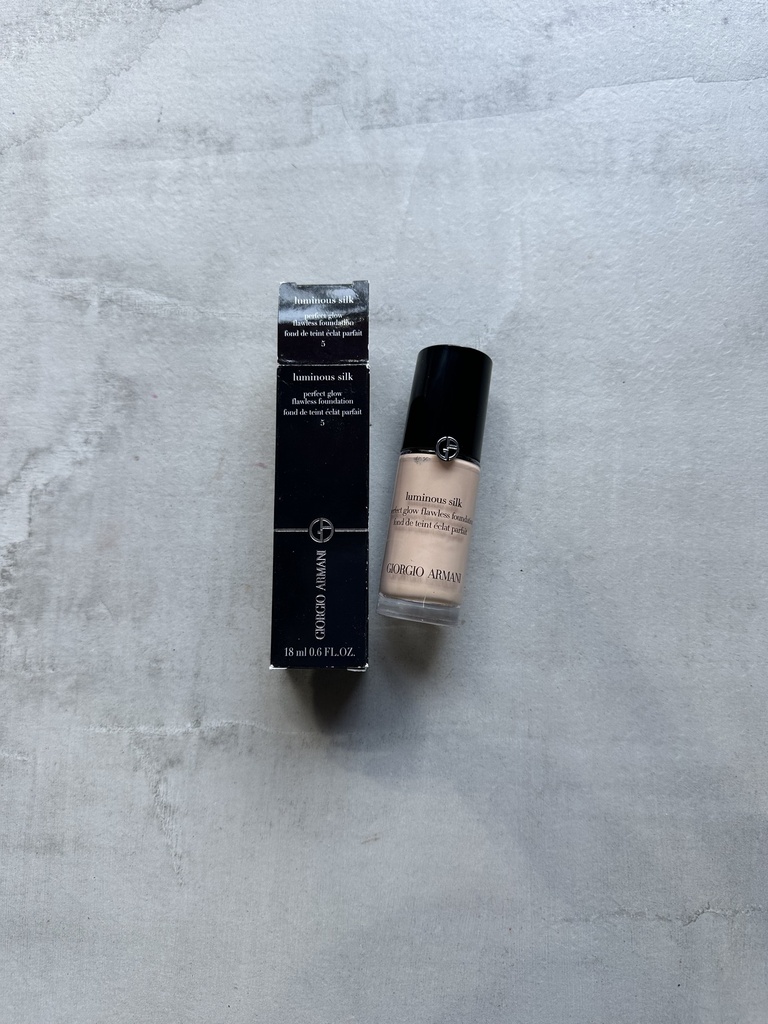 Giorgio Armani Luminous Silk Perfect Glow Flawless Foundation 5 18ml