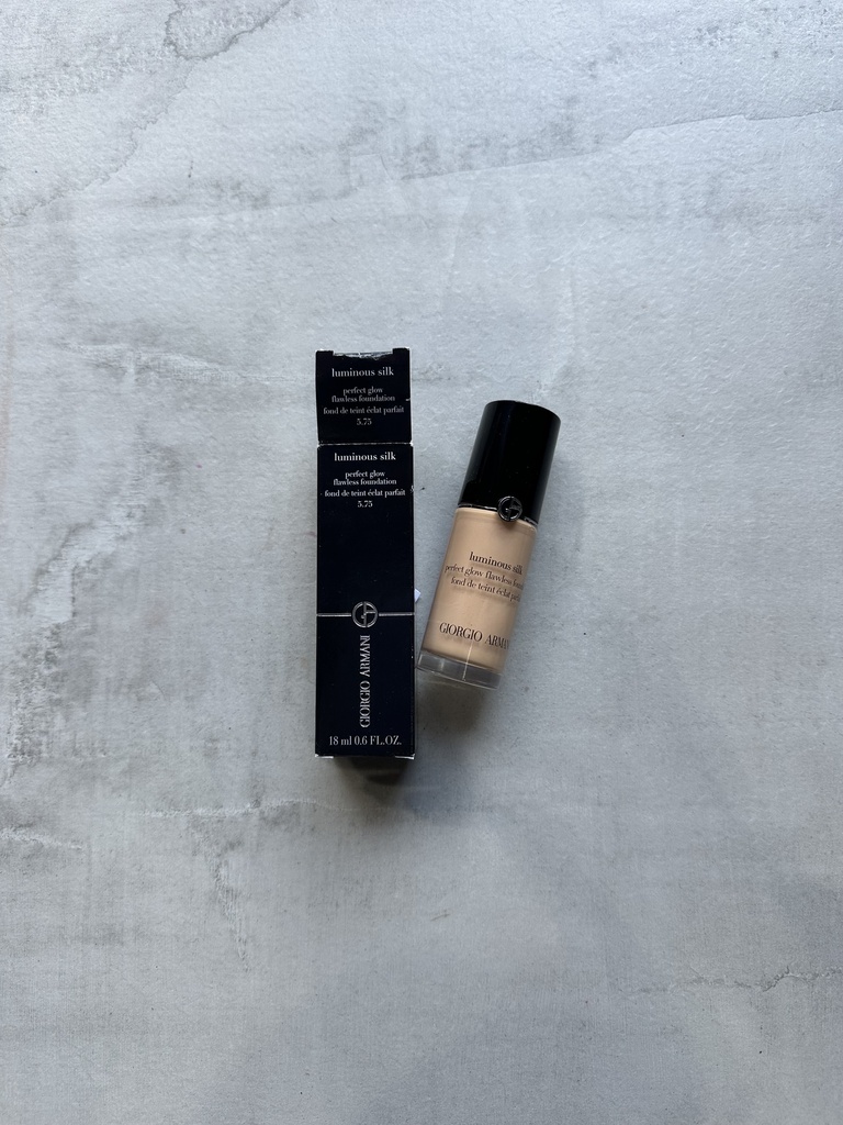 Giorgio Armani Luminous Silk Perfect Glow Flawless Foundation 5.75 18ml
