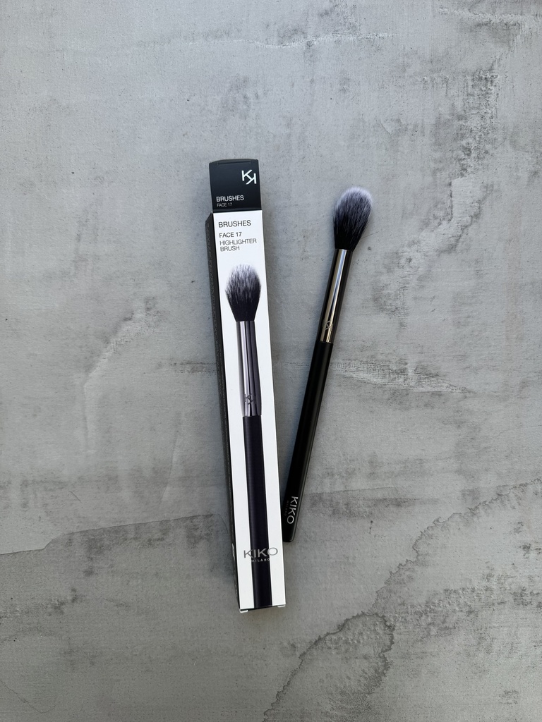 Kiko Milano Brushes Face 17 Highlighter Brush