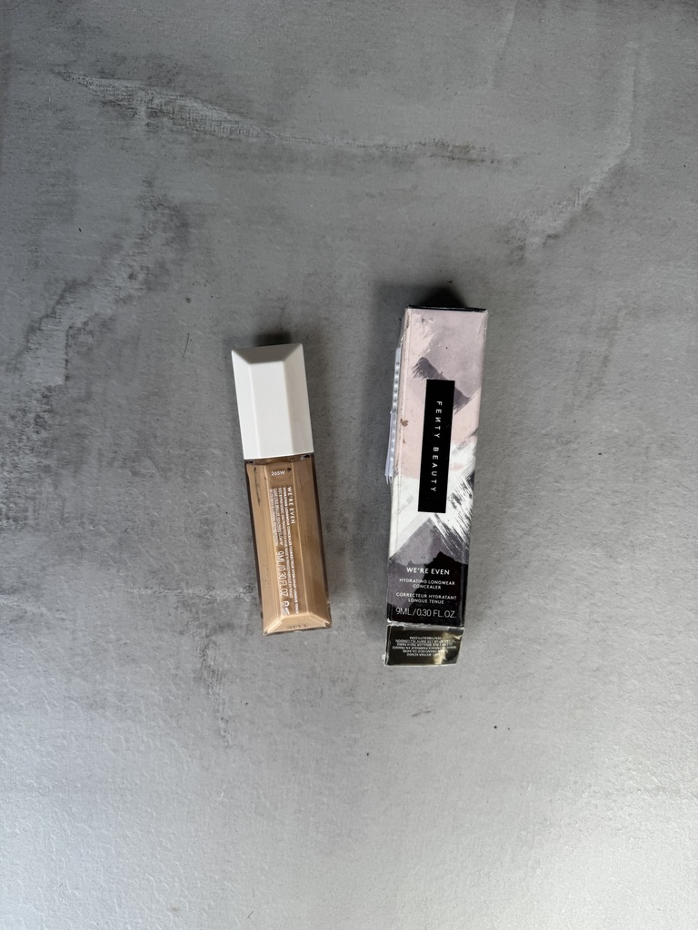 Fenty Beauty We'Re Even Hydrating Longwear Concealer 265W