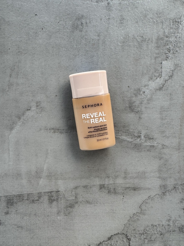 Sephora Reveal The Real Soft Radiant Skin Tint 220Y medium 30ml
