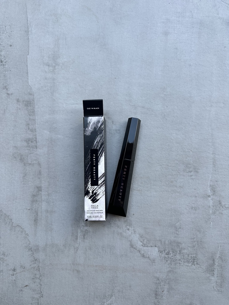 Fenty Beauty Hella Thicc Voluminizing Mascara Cuz Im Black