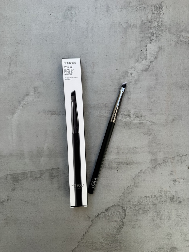 Kiko Milano Brushes Eyes 62 Slanted Eyeliner Brush