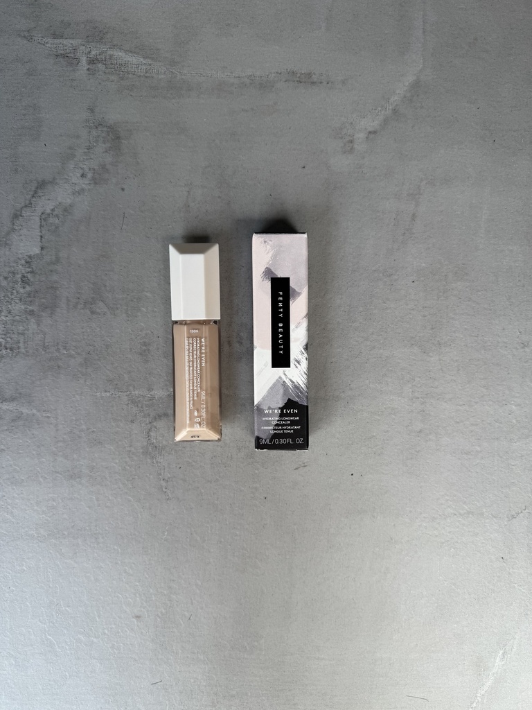 Fenty Beauty We'Re Even Hydrating Longwear Concealer 150N