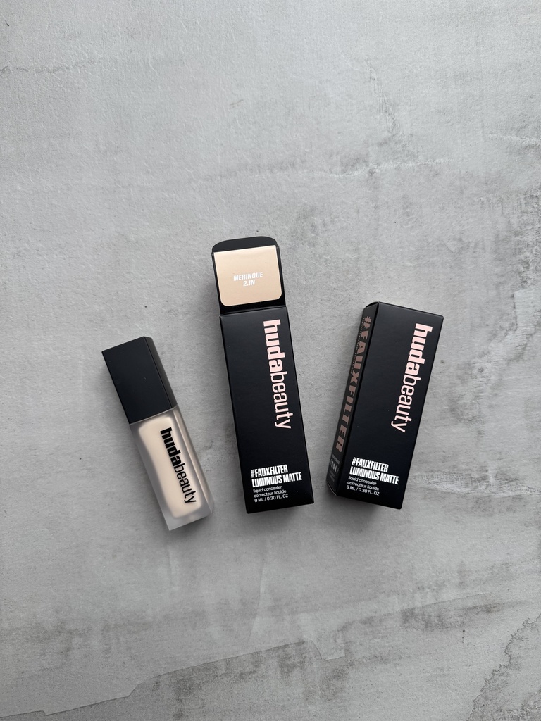 Huda Beauty Faux Filter Concealer Meringue 
