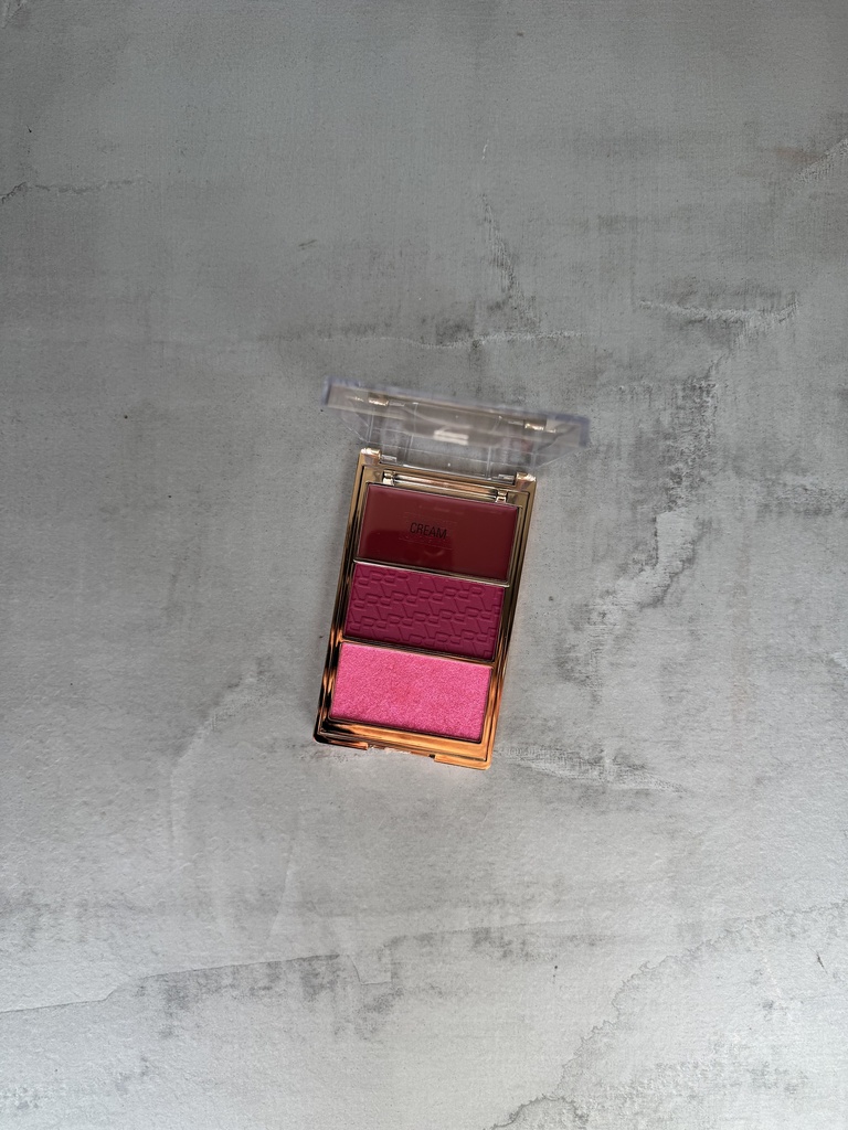 REVOLUTION Icon Blush My Cherry Truth